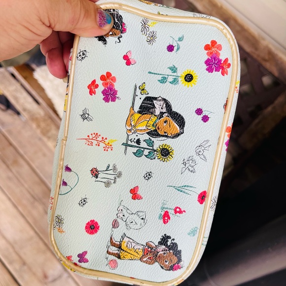 Disney animators collect matching lunch box - Picture 8 of 10